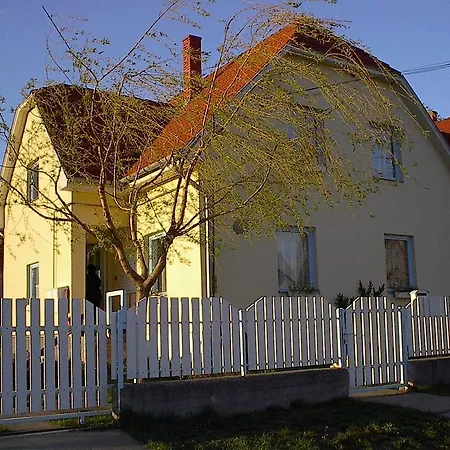Balatoni Nyar Vendeghaz Balatonendréd